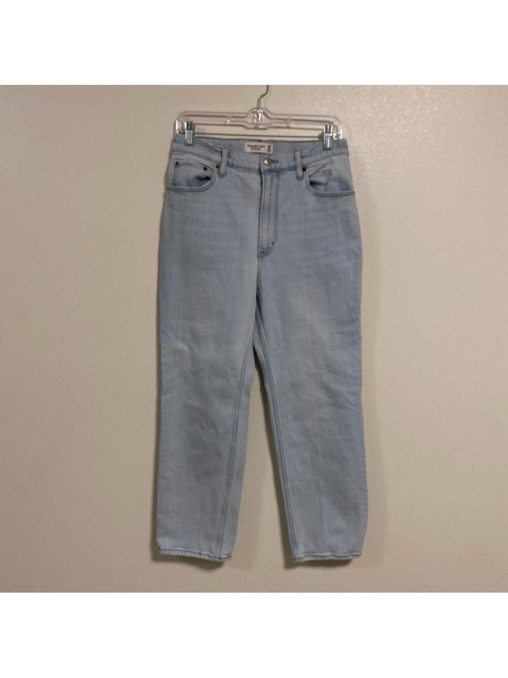 Abercrombie & Fitch Jean Womens Size 10 light wash The Ankle Straight Ultra High
